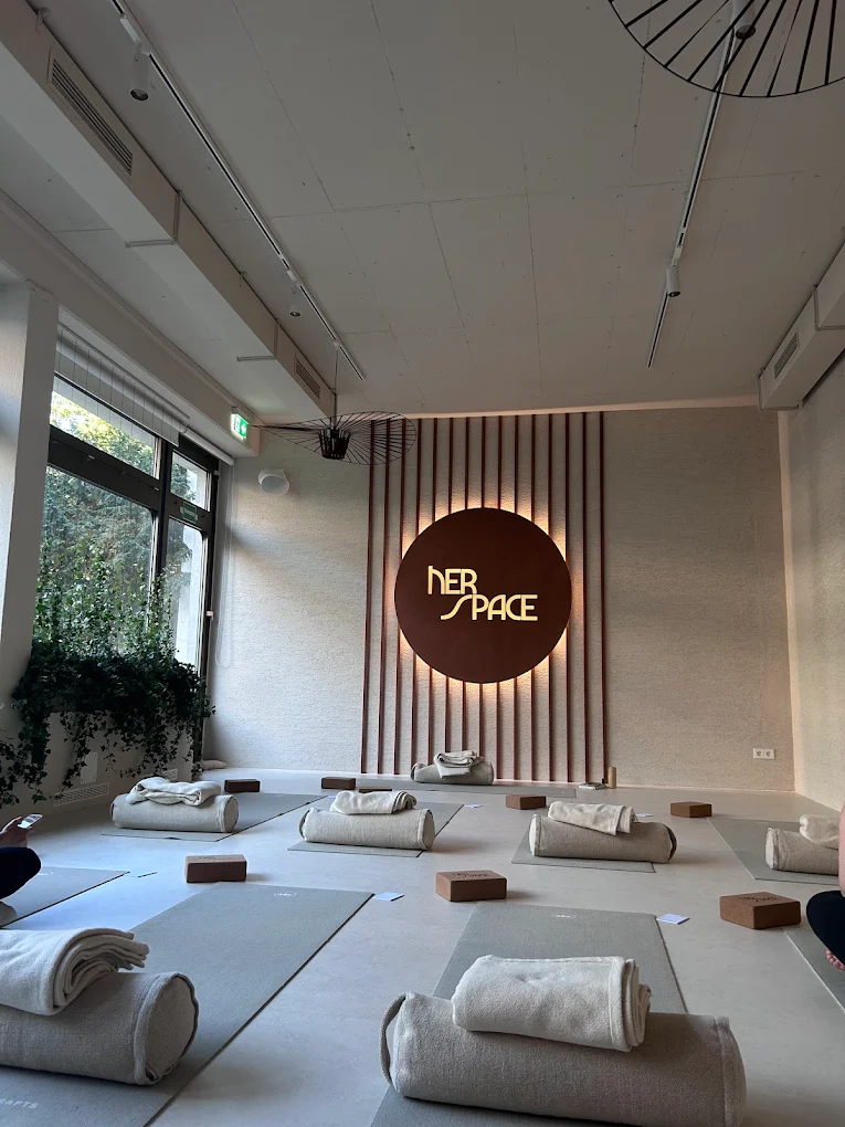 herspace-karlstr-3.webp